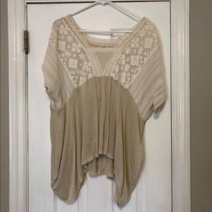 Women’s ivory peasant top